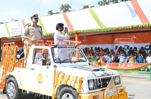 मुख्यमंत्री नें DSP की दीक्षांत सामारोह में शामिल हुए,  बोले- लोगों की परेशानियों पर दिखायें संवेदनशीलता, युवाओं के लिए बनें आईकॉन