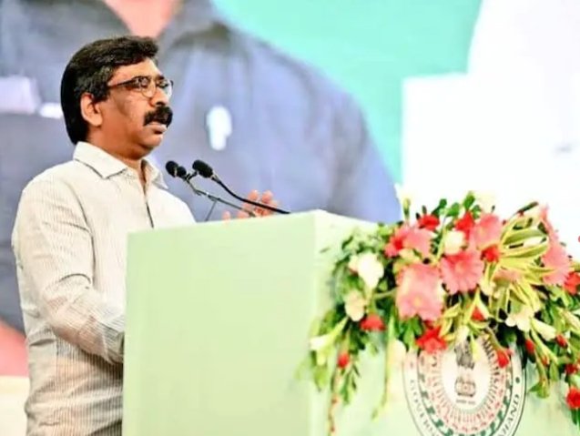 बड़ी खबर : ED के समन पर सस्पेंस खत्म, पूछताछ के लिए ED कार्यालय के बजाय CM हेमंत सोरेन पहुंचे…