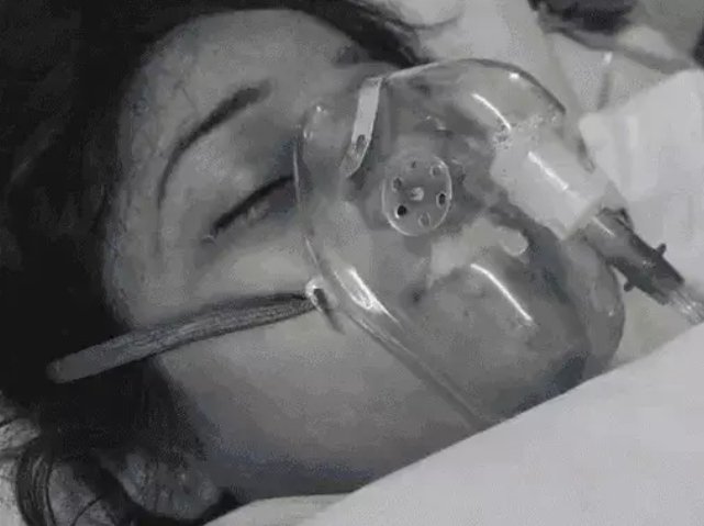 बड़ी खबर : दारोगा बनने से पहले मौत, दारोगा परीक्षा देने जा रही युवती को चलती ट्रेन से बदमाशों ने दिया धक्का, ट्रेन से हाथ-पांव कटे, इलाज के दौरान मौत