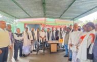 कांग्रेस पार्टी के 139वां स्थापना दिवस के अवसर पर प्रखंड अध्यक्ष प्रमोद सिंह उर्फ पिंटू सिंह ने सैकड़ो कांग्रेसियों को अंग वस्त्र देकर किया सम्मानित