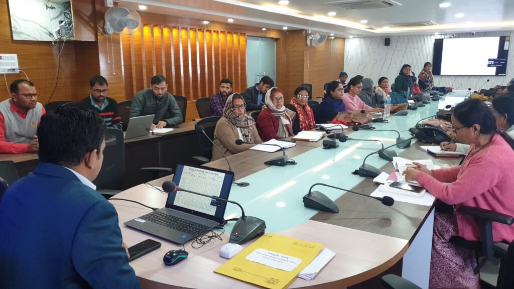 उपायुक्त ने समाज कल्याण विभाग द्वारा किए जा रहे कार्यों की समीक्षा की