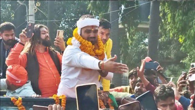 मनीष कश्यप भी लड़ेंगे 2024 के लोकसभा चुनाव, तेजस्वी यादव के साथ भी गले मिलने को तैयार…