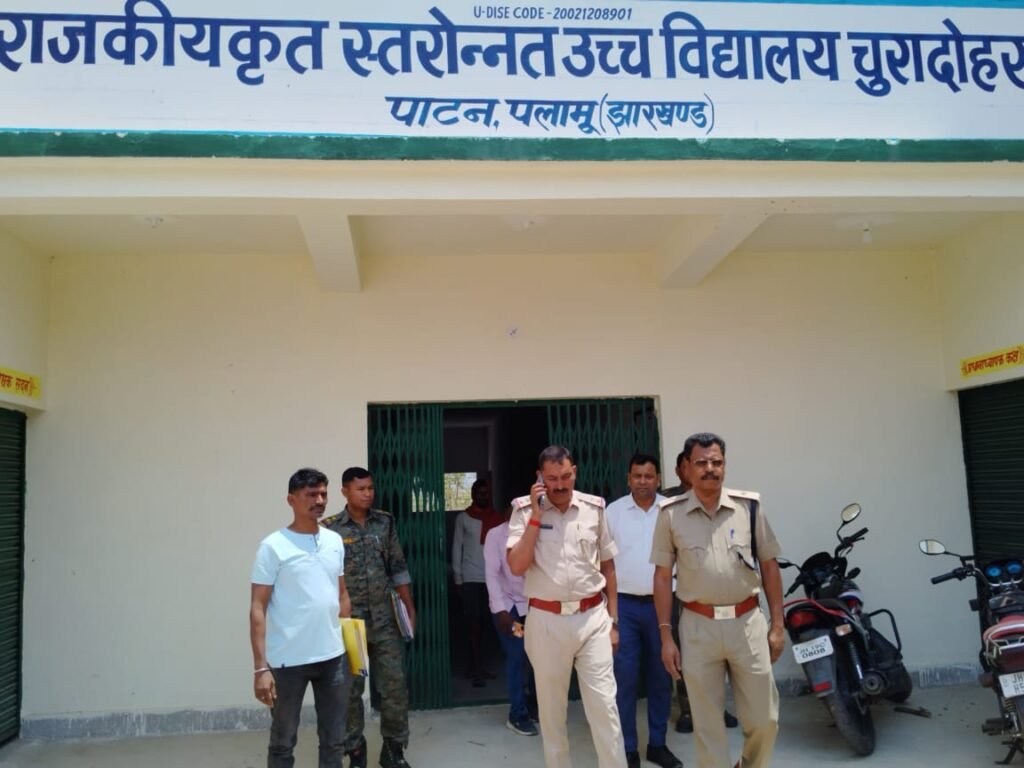 C I एवं नावाजयपुर थाना प्रभारी ने बूथ सेंटर एवं CAPF के बेस कैम्प लिए लिया जायजा ¡