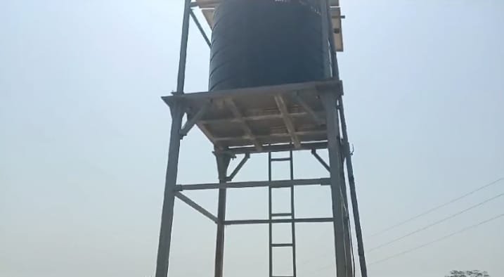 पंडवा प्रखंड अंतर्गत पंडवा पंचायत के लोहड़ी ग्राम में बिगत तीन महीने से सोलर जलमीनार खराब पढ़े, कोई भी प्रतिनिधि एवं जिला प्रशासन ने नहीं लिया संज्ञान।