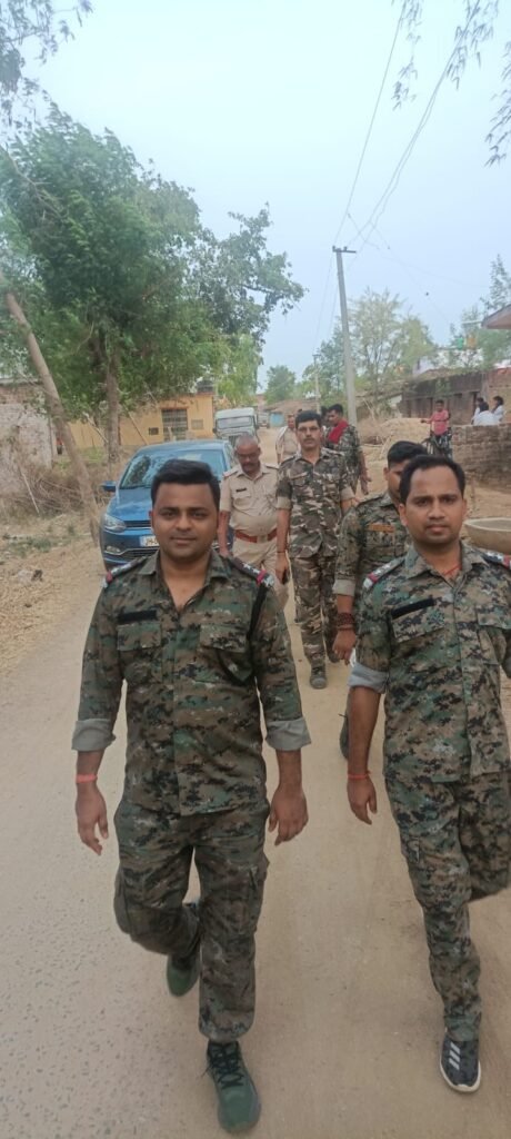 पाटन थाना एवं नावाजयपुर थाना पुलिस ने शांति व्यवस्था बनाए रखने के लिए निकाली फ्लैग मार्च!