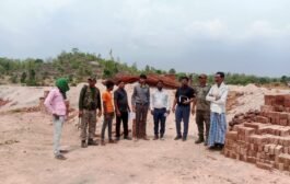 उपायुक्त के निर्देश पर अवैध ईट भट्ठा के विरुद्ध डीएमओ की छापेमारी