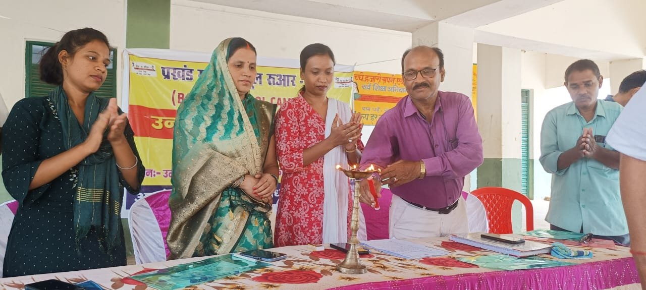 स्कूल रूआर कार्यशाला में बच्चों को गुणात्मक शिक्षा देने पर बाल