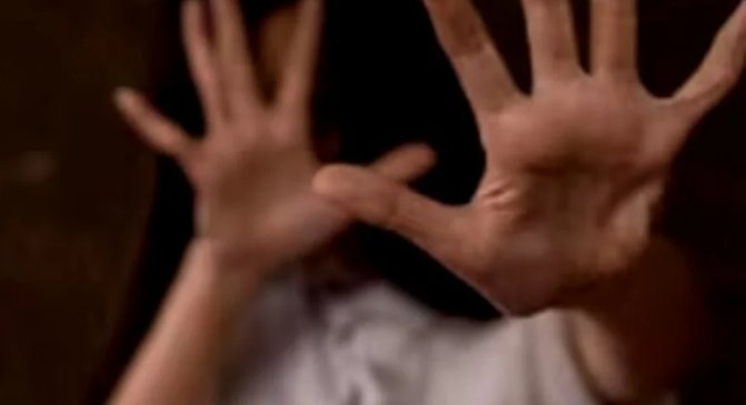 छात्रा से संबंध बनाने के लिए दबाव बनाता था शिक्षक, छात्रा के साथ बातचीत का ऑडियो किया वायरल ,, पुलिस ने दर्ज की एफआईआर