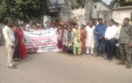 महाविद्यालय की छात्र-छात्राओं ने निकाली मतदाता जागरूकता रैली।