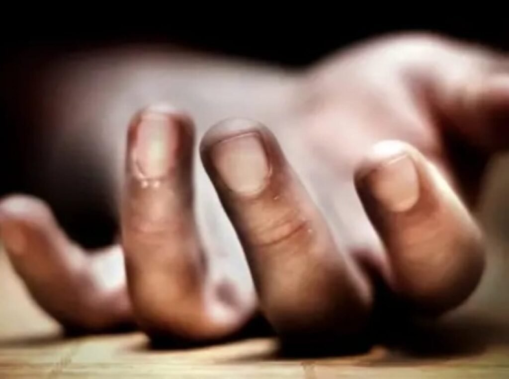 पत्नी मायके गई और फिर उसके घर वालों ने विदा नहीं किया तो,,,,,नाराज पति ने शादी के दसवें दिन कर लिया आत्महत्या