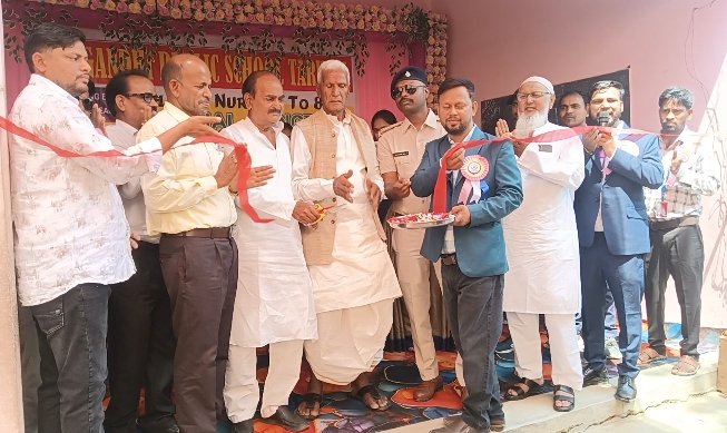 तरहसी: गांधी पब्लिक स्कूल के सातवें वार्षिकोत्सव में बिखरे प्रतिभा के रंग, शिक्षा और अनुशासन को बताया सफलता की कुंजी